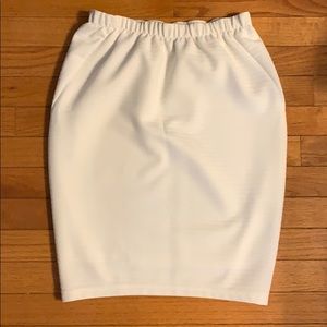 White pencil skirt